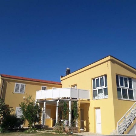 Apartments Baotic Vir Exterior photo